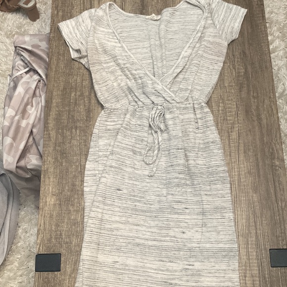 Soft loungewear dress - Picture 2 of 3